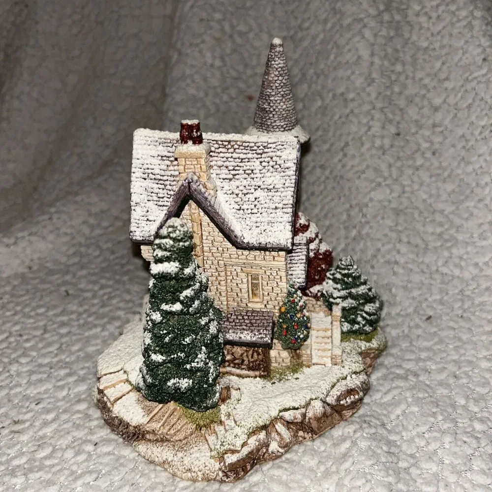 Lilliput Lane‎ - Highland Lodge (1992) - Christmas Lodge House Christmas